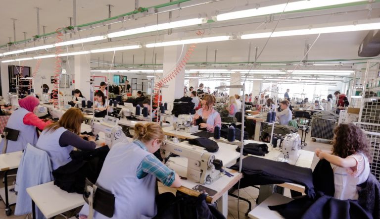 Prodhuesit paralajmerojne rritje me 15 per qind te cmimeve nga janari